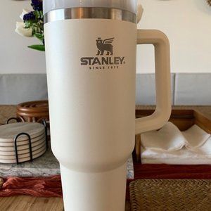Stanley Adventure Quencher Tumbler - 40 oz Cream
